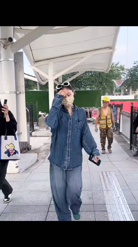 51吃瓜：金靖官宣懷孕后首現身